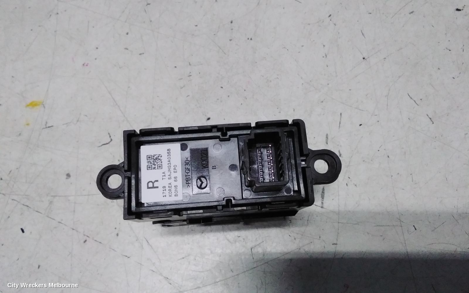 MAZDA 3 COMBINATION SWITCH, ELECT PARK SWITCH, W/ AUTO HOLD, BP, 03/2019 ONWARDS - Image 3