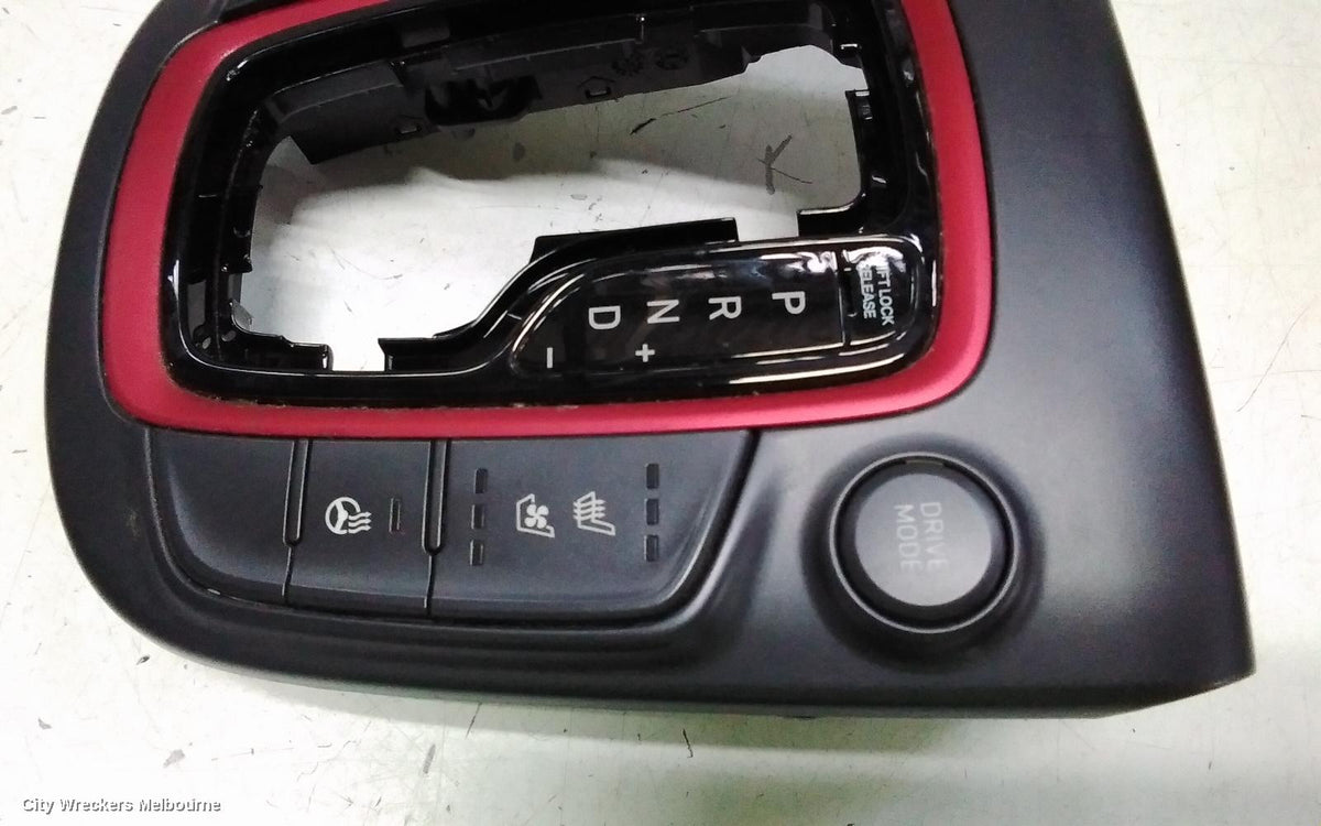 HYUNDAI KONA GEAR STICK/SHIFTER, AUTO T/M, AWD, PETROL, 1.6, TURBO, OS, 09/2017 - 10/2020 - Image 3