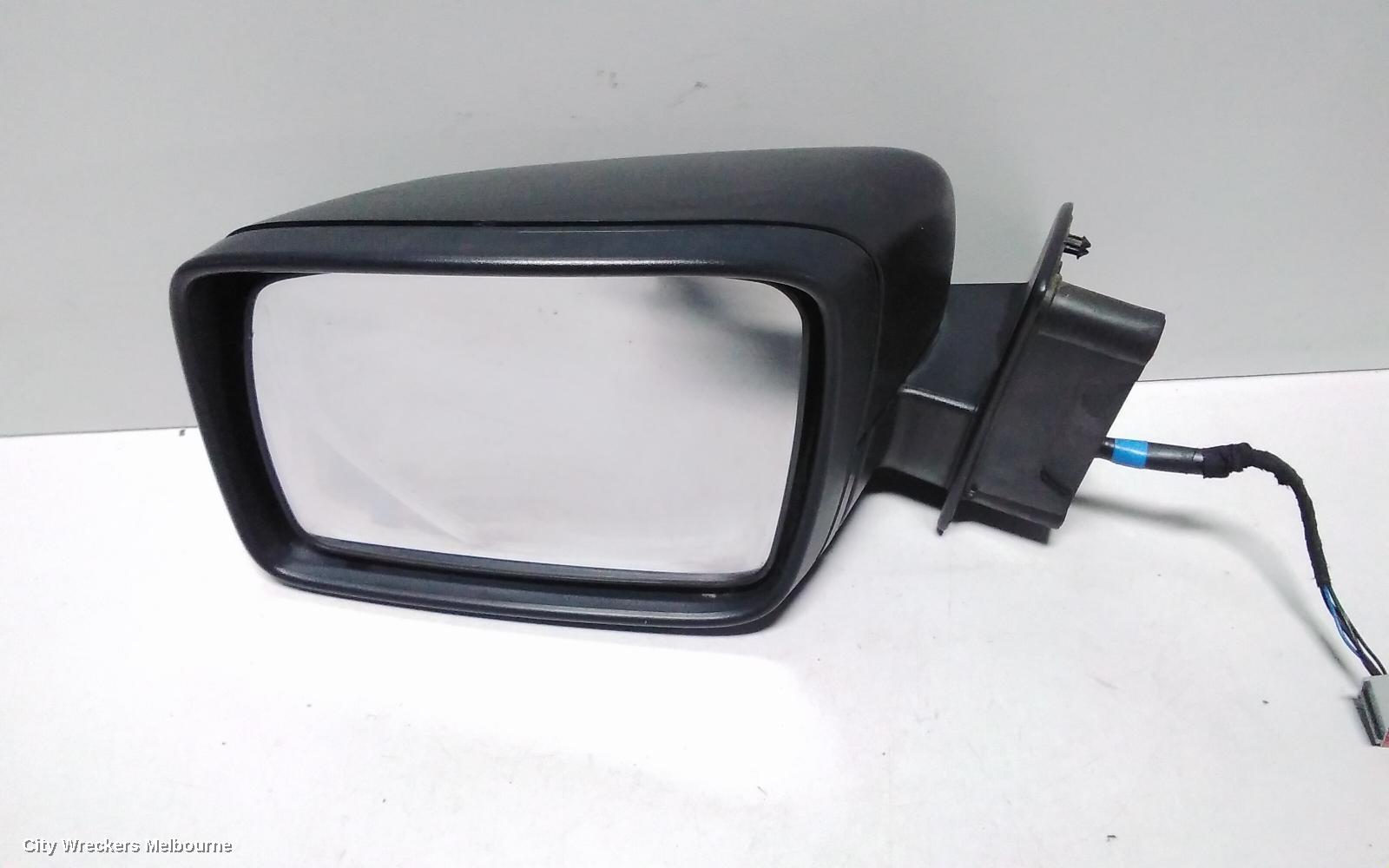LAND ROVER RANGEROVER SPORT LEFT DOOR MIRROR, L320, WITH MEMORY, 08/2005 - 09/2009 - Image 2