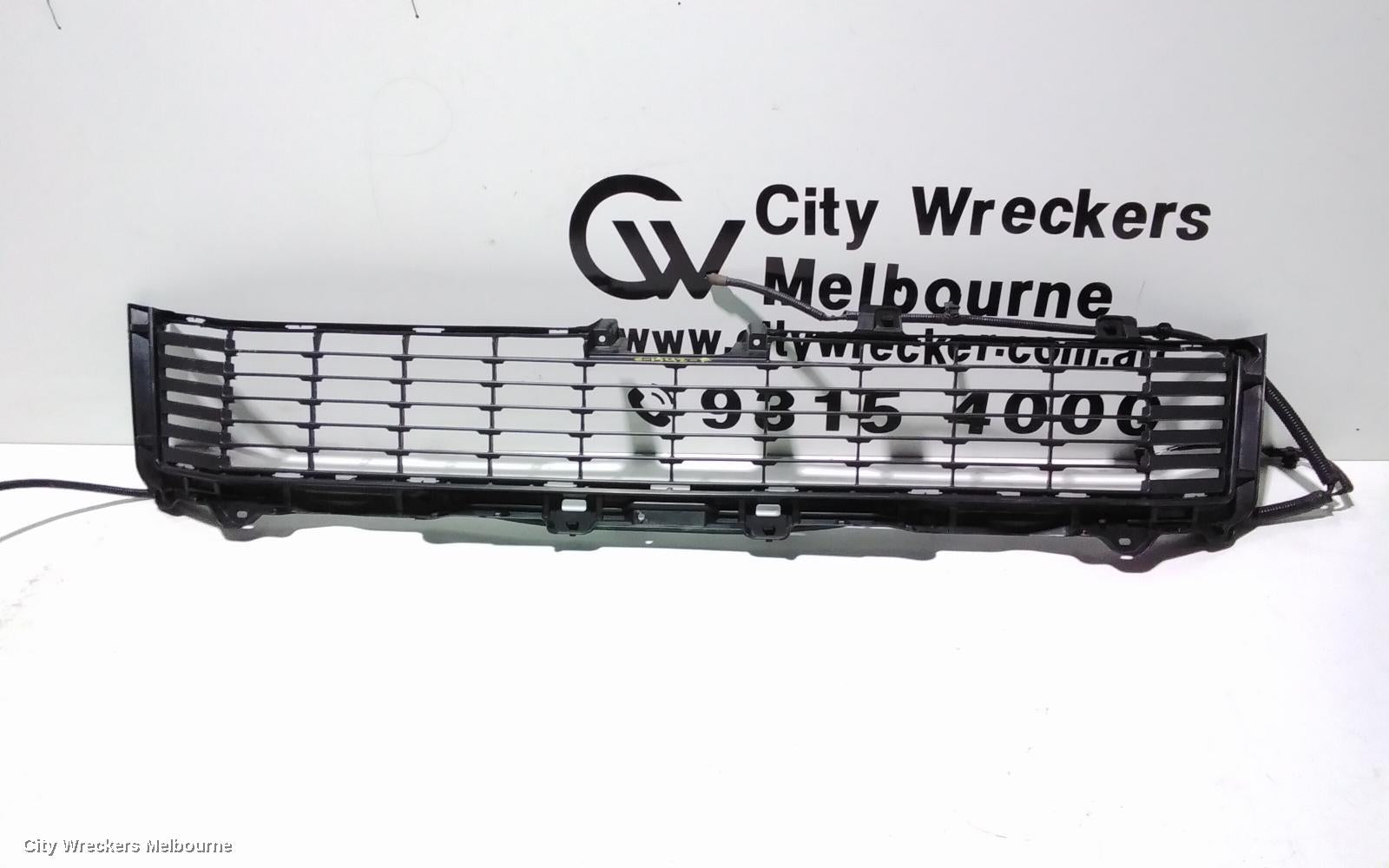 TOYOTA HIACE GRILLE, 300 SERIES, BUMPER GRILLE (LOWER), 02/2019 ONWARDS - Image 3