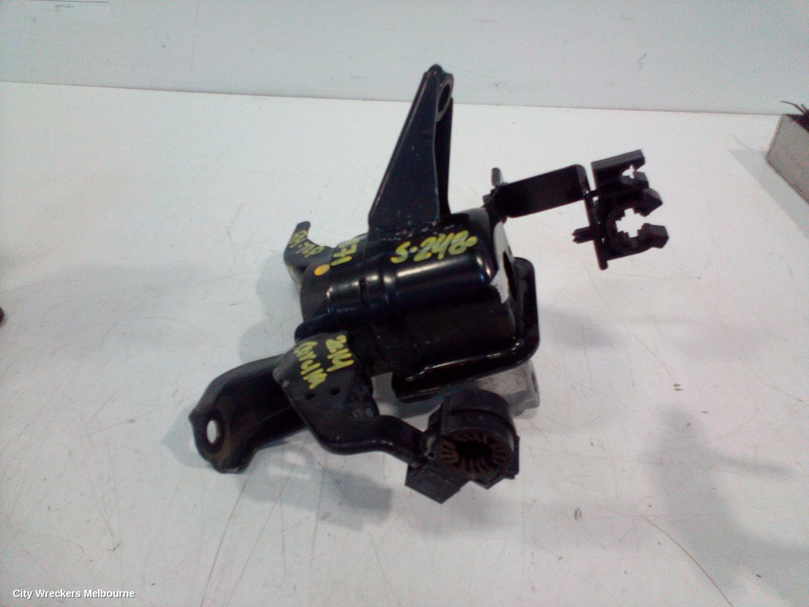 TOYOTA COROLLA MOUNT, ZRE172R RIGHT ENGINE MOUNT 12/2013 - 06/2019 - Image 3