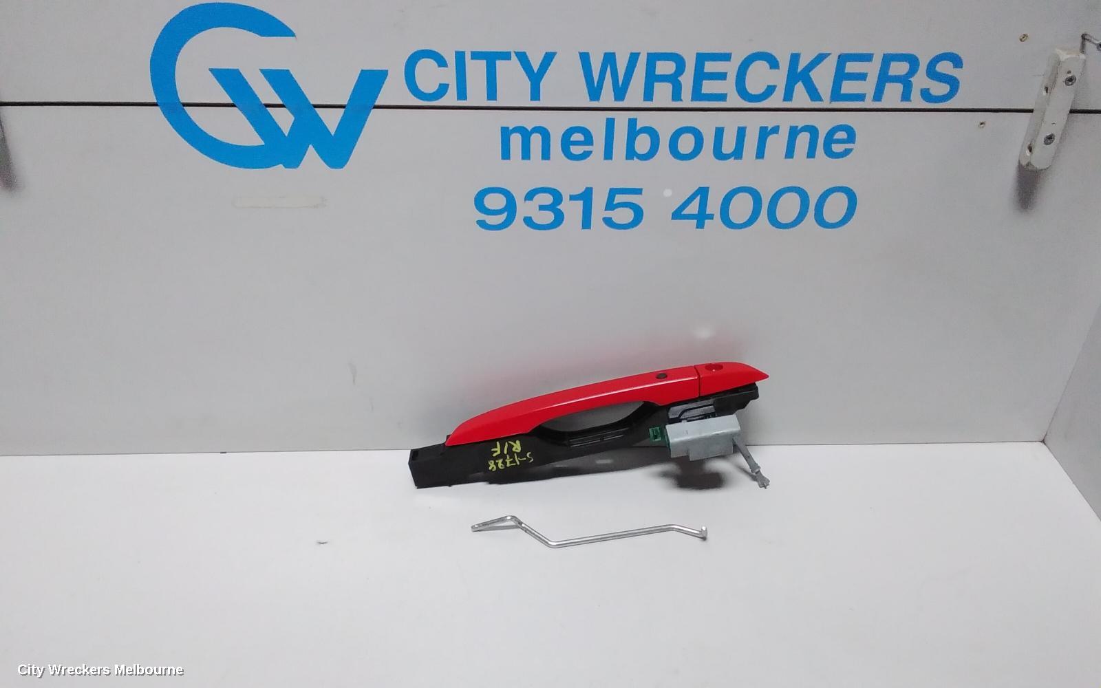 HONDA CIVIC DOOR HANDLE, 10TH GEN, RH FRONT, OUTER, 05/2016 - 08/2021 - Image 1