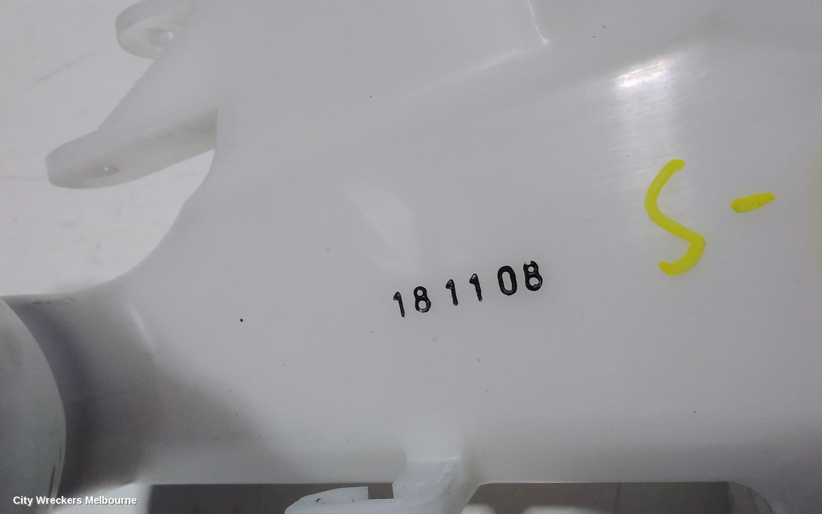 HONDA HRV WASHER BOTTLE, RU, 12/2014 - 10/2021 - Image 2