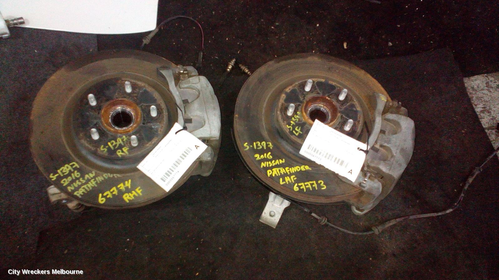 NISSAN PATHFINDER RIGHT FRONT HUB ASSEMBLY, R52, 06/2013 - 04/2021 - Image 2