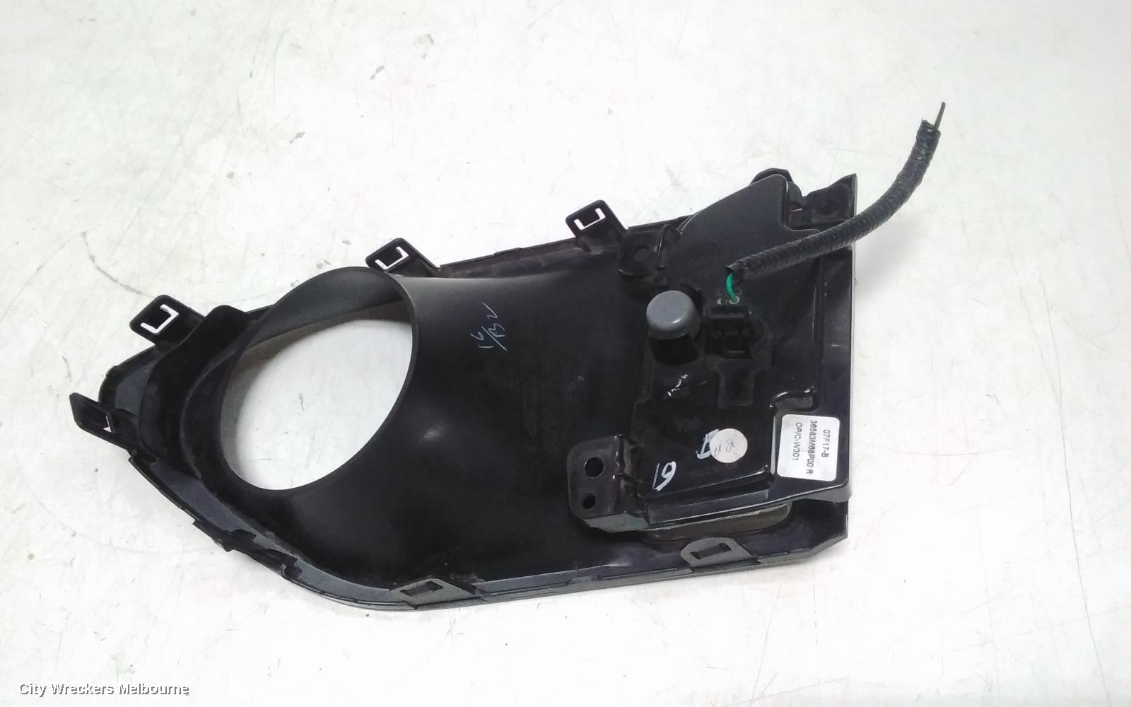 SUZUKI BALENO RIGHT INDICATOR/FOG/SIDE, DAYTIME RUNNING LAMP, EW, 04/2016 - 07/2019 - Image 3