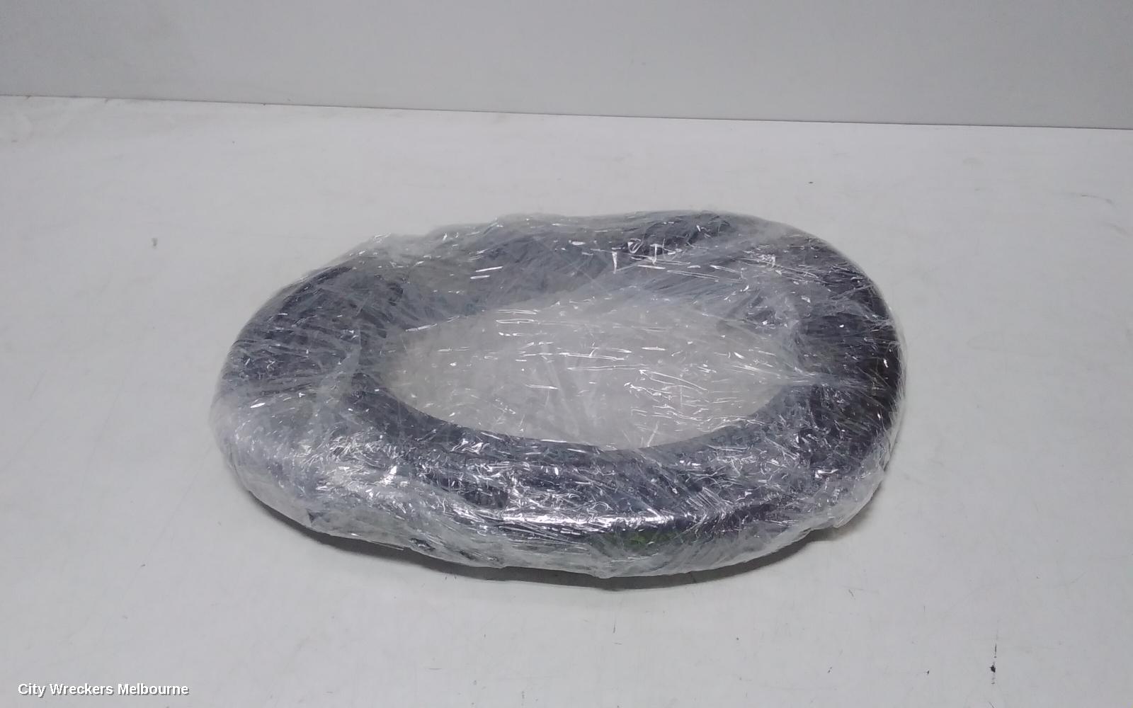 HYUNDAI STARIA SEAL, LHR DOOR SEAL RUBBER ON THE BODY: 114376, US4, 04/2021 ONWARDS - Image 1