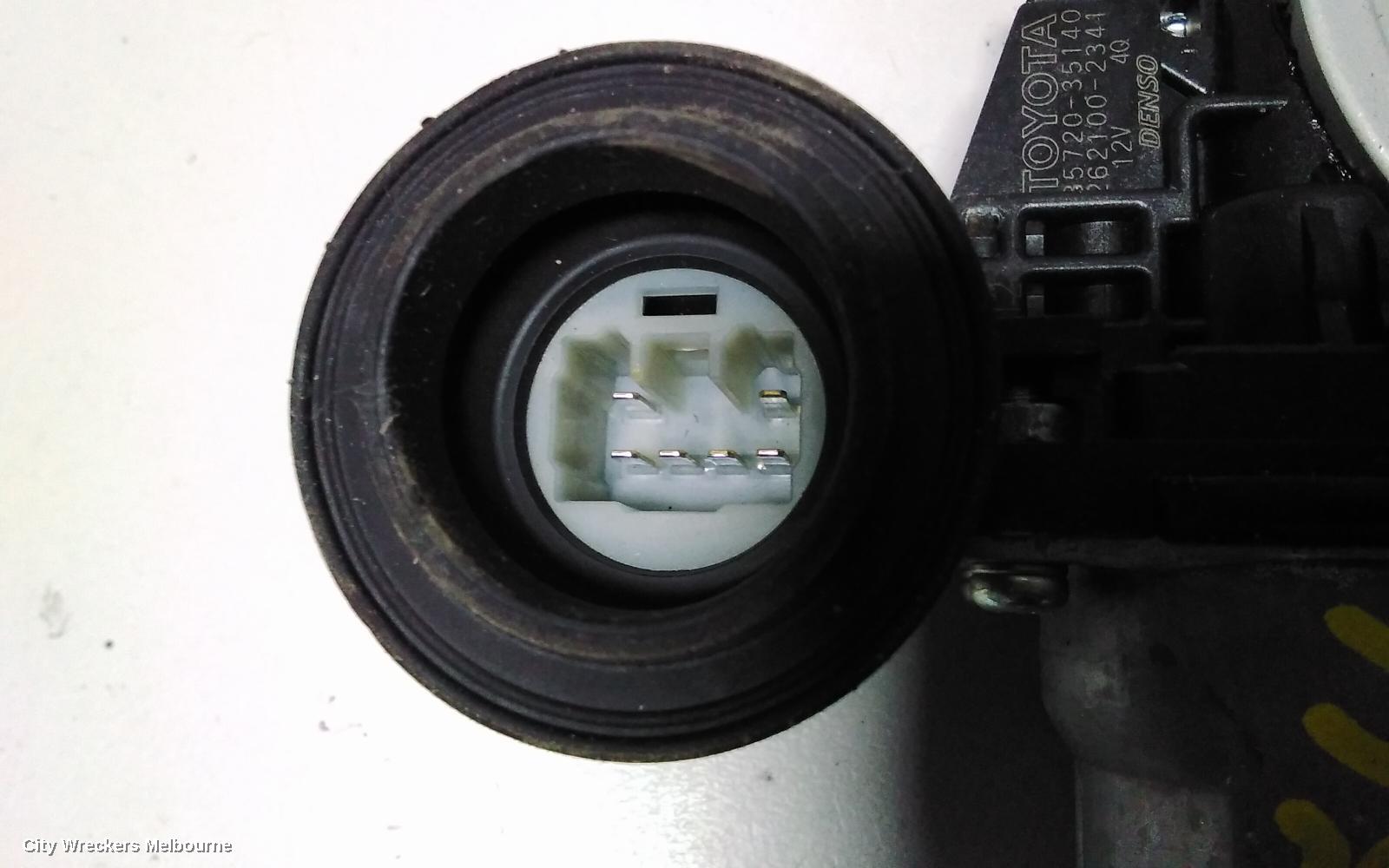 TOYOTA RAV4 LEFT FRONT WINDOW REG/MOTOR, XA40, 12/2012 - 11/2018 - Image 3