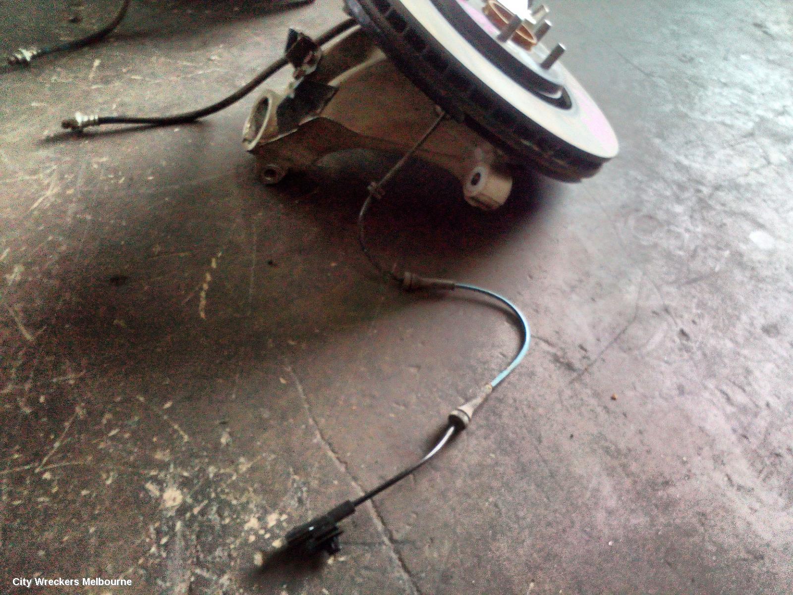 MITSUBISHI OUTLANDER RIGHT FRONT HUB ASSEMBLY, ZM, NON PHEV TYPE, 08/2021 ONWARDS - Image 3