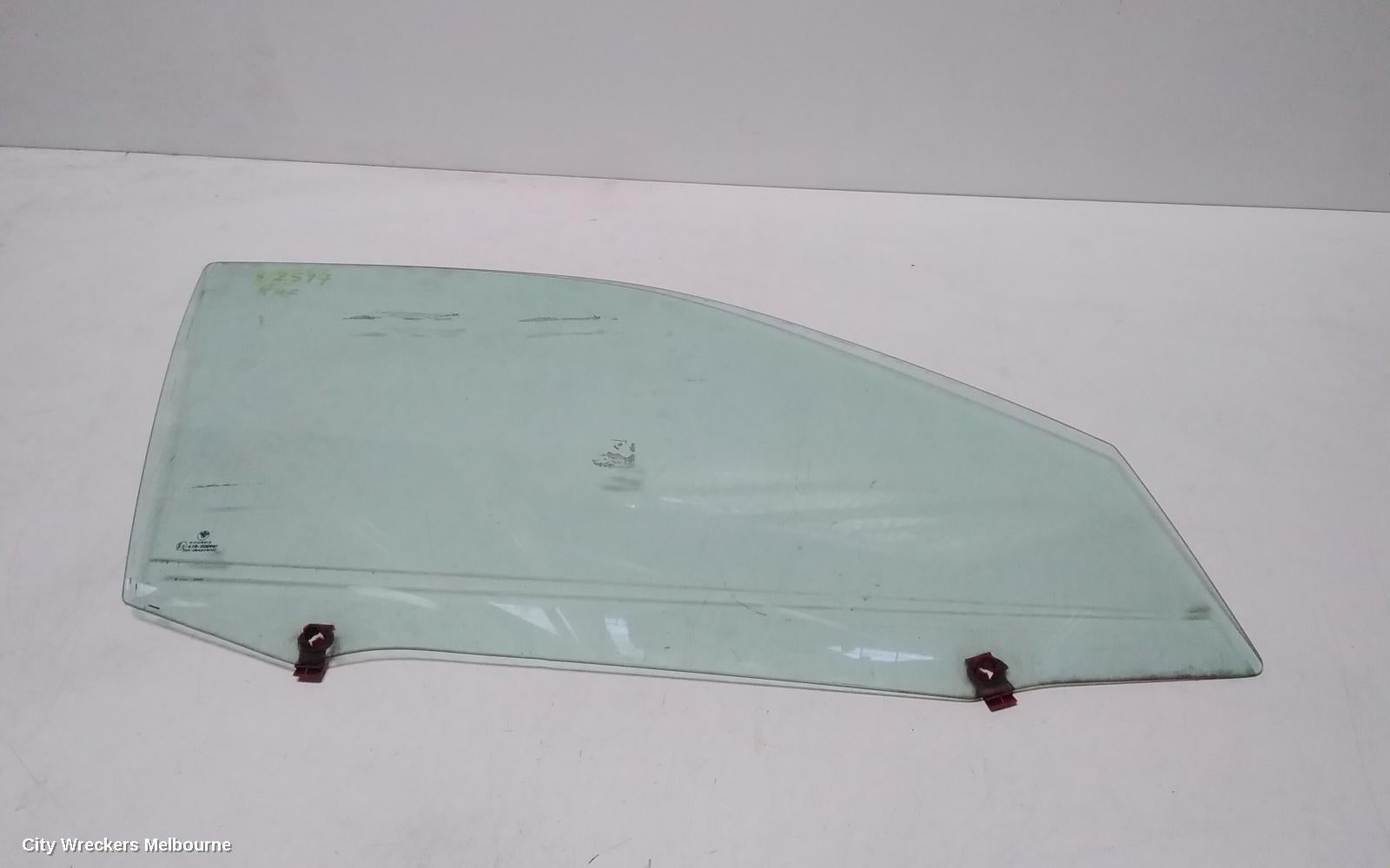 BMW 3 SERIES RIGHT FRONT DOOR WINDOW, E46, SEDAN/WAGON, 09/1998 - 01/2005 - Image 1