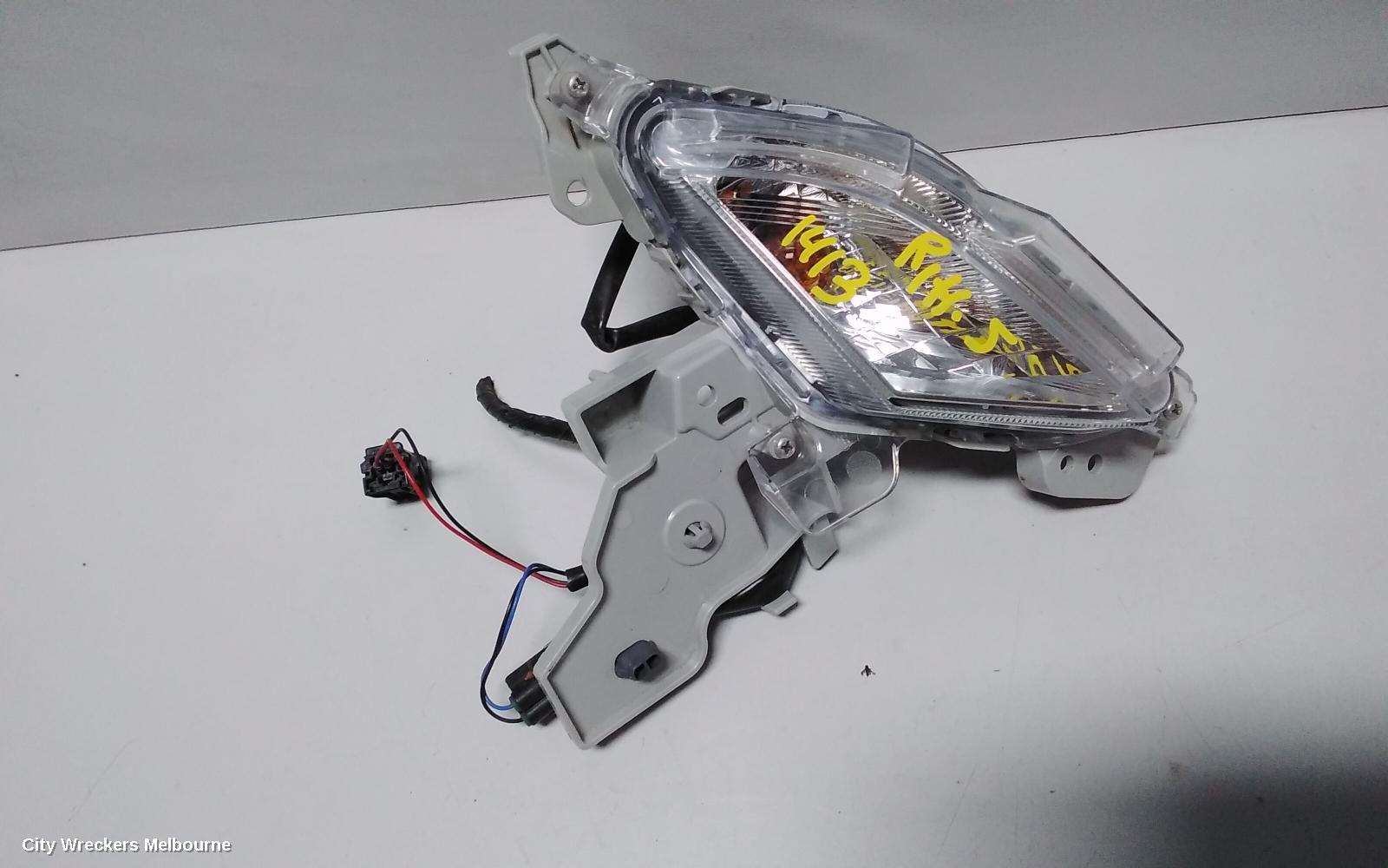 MAZDA CX3 RIGHT INDICATOR/FOG/SIDE, BUMPER FLASHER, DK, 03/2015 ONWARDS - Image 2