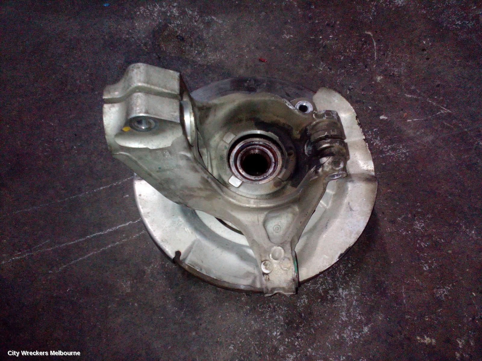 LAND ROVER DISCOVERY SPORT LEFT FRONT HUB ASSEMBLY, L550, 01/2015 - 06/2019 - Image 3