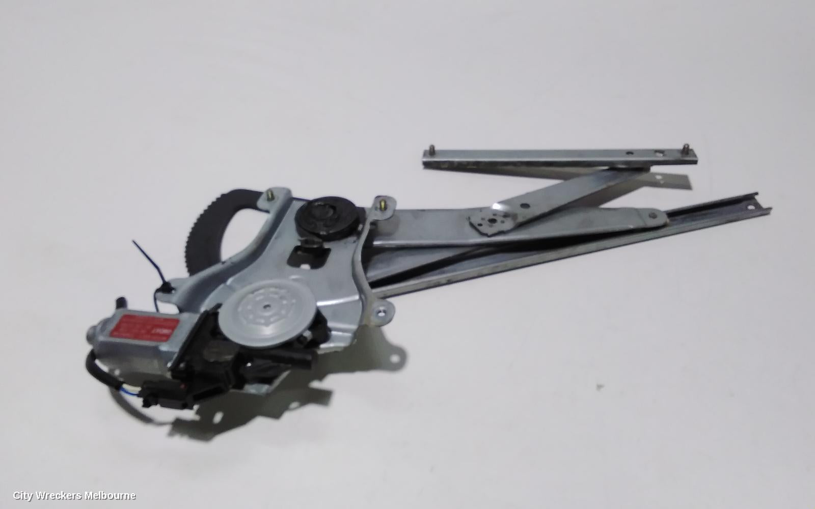 HOLDEN BARINA RIGHT FRONT WINDOW REG/MOTOR, TK, POWER, 5DR HATCH, 12/2005 - 12/2012 - Image 1