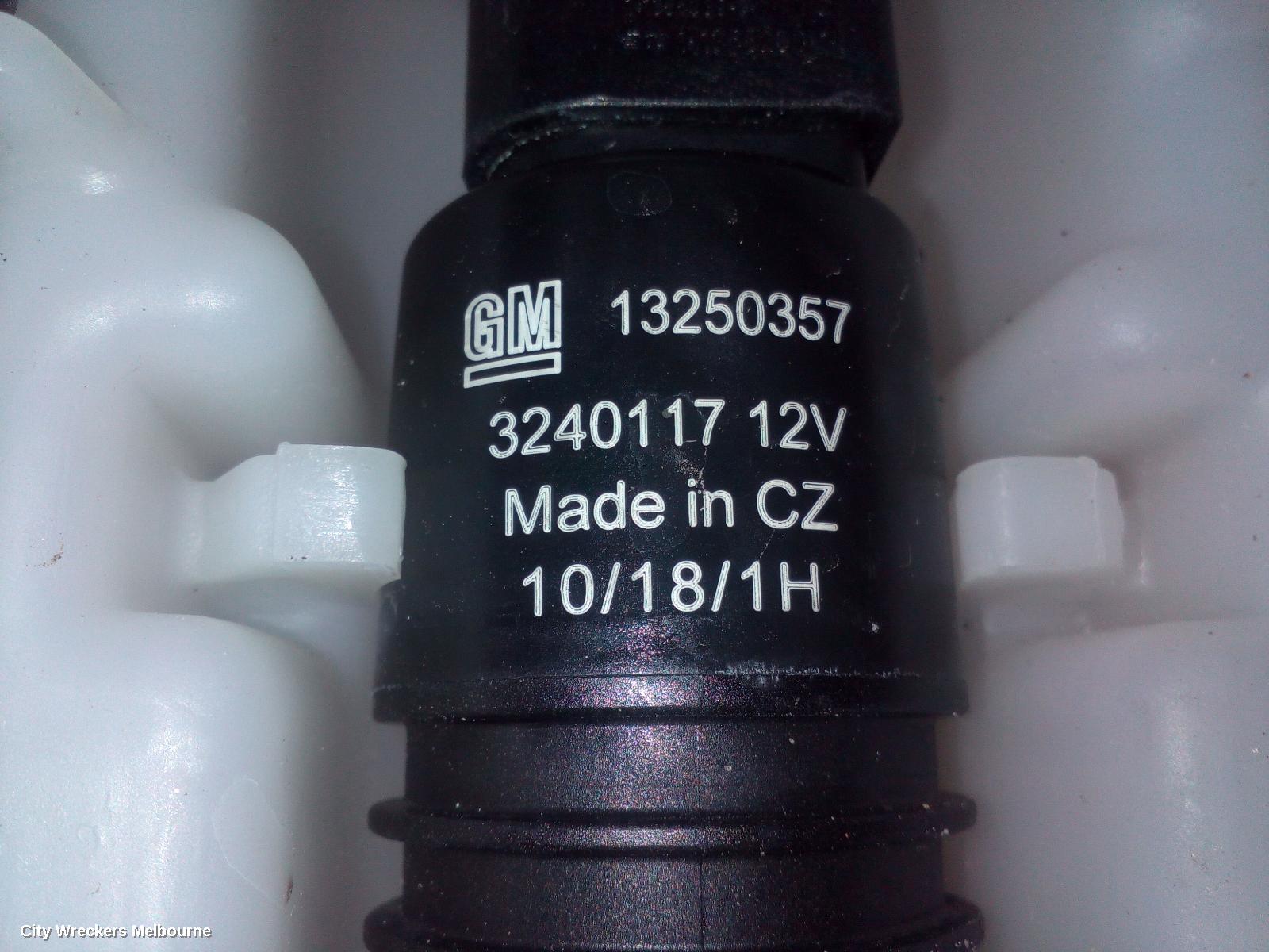 HOLDEN TRAX WASHER BOTTLE, TJ SERIES, 08/2013 - 12/2020 - Image 3