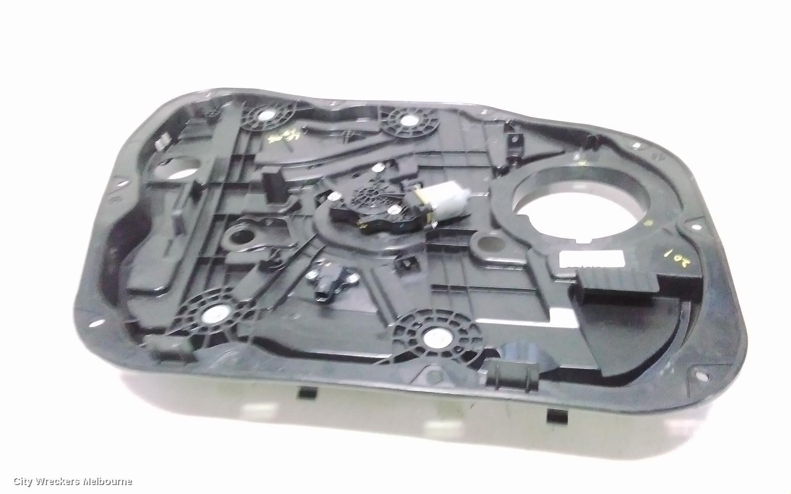 HYUNDAI TUCSON LEFT FRONT WINDOW REG/MOTOR, TL, DOOR REG ASSY (REG AND MOTOR), ACTIVE X, 07/2015 - 01/2021 - Image 1