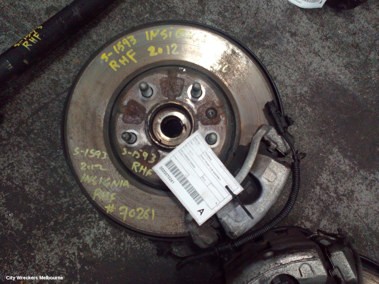 OPEL INSIGNIA RIGHT FRONT HUB ASSEMBLY, 09/2012 - 12/2013 - Image 1