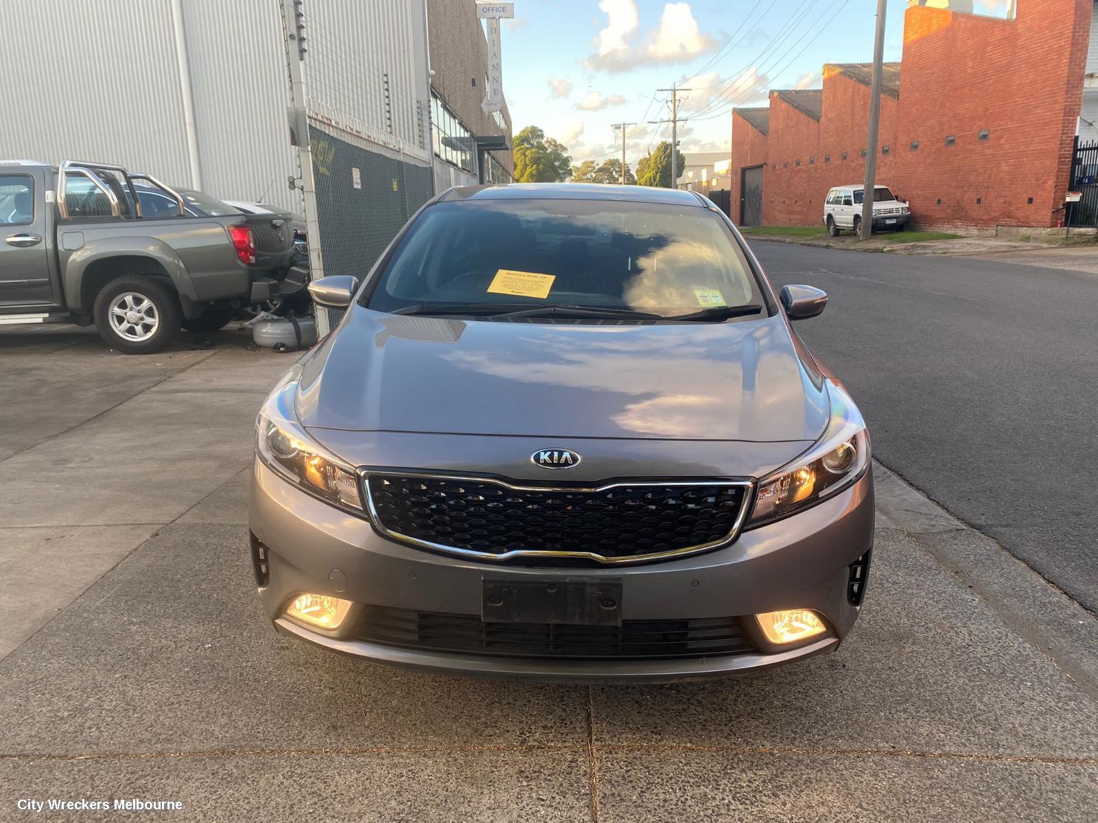 KIA CERATO BOOTLID/TAILGATE, BOOTLID, YD, SEDAN, SPOILER TYPE, 04/2013 - 05/2018 - Image 1