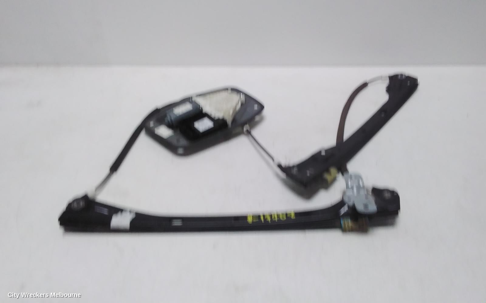 VOLKSWAGEN JETTA RIGHT FRONT WINDOW REG/MOTOR, 1KM, 02/2006 - 07/2011 - Image 3