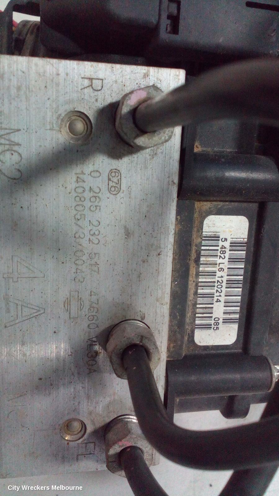 NISSAN NAVARA ABS PUMP/MODULATOR, D22, 12/2001 - 08/2015 - Image 2