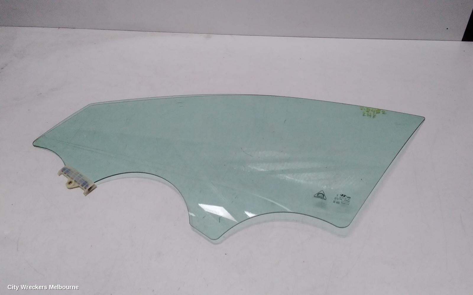 HYUNDAI I30 LEFT FRONT DOOR WINDOW, PD, HATCH, 03/2017 ONWARDS - Image 3