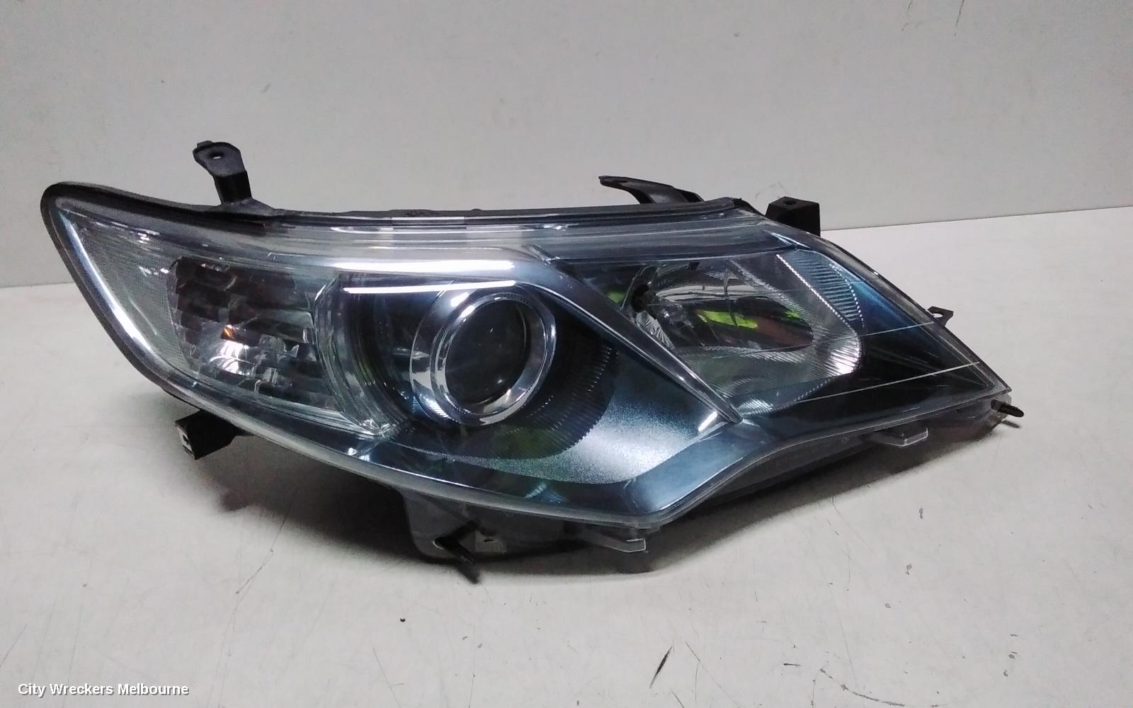 TOYOTA CAMRY RIGHT HEADLAMP, AVV50, HYBRID, BLACK TYPE, 12/2011 - 03/2015 - Image 3