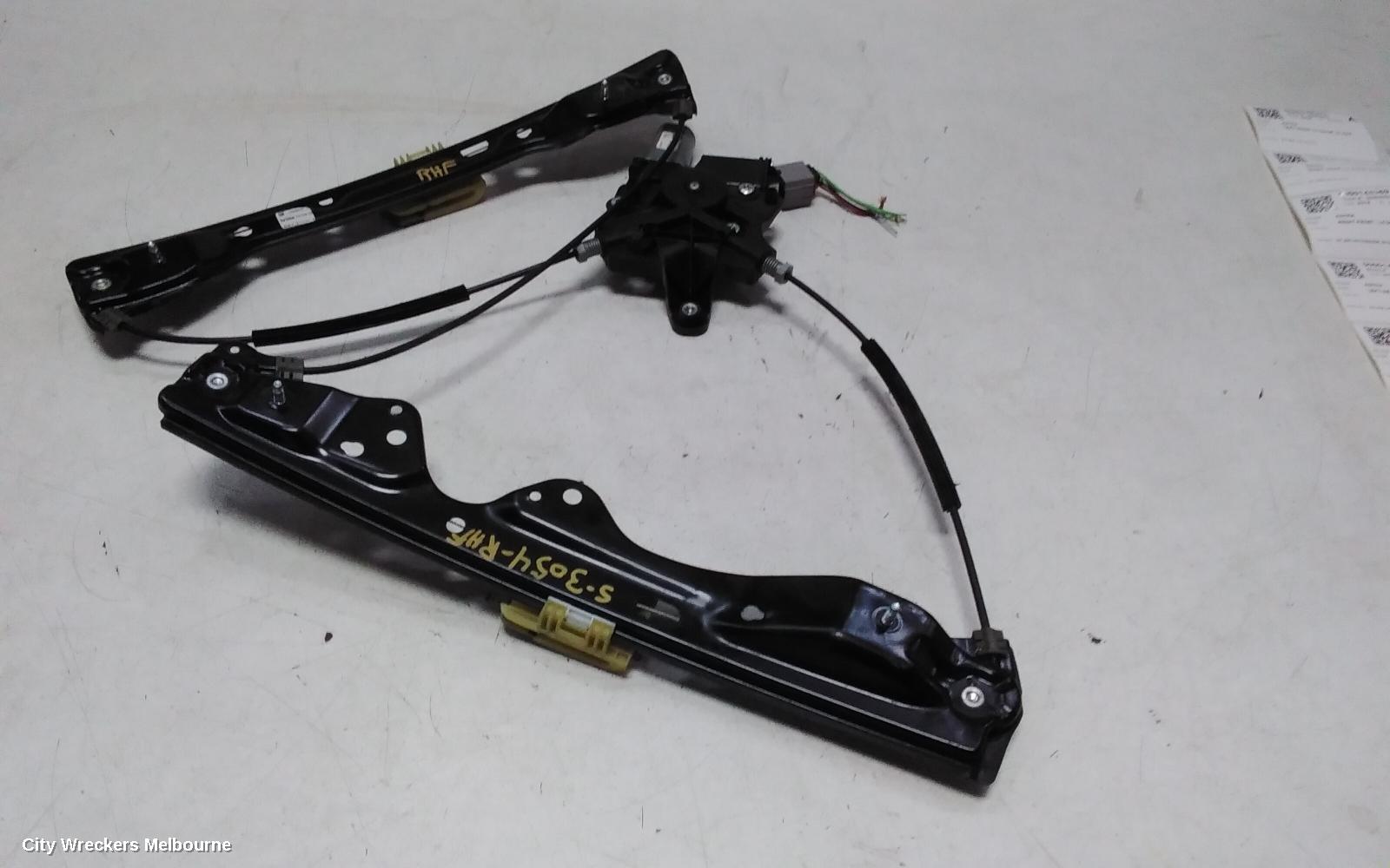 HOLDEN ASTRA RIGHT FRONT WINDOW REG/MOTOR, BK-BL, DOOR REG ASSY (REG AND MOTOR), 5DR HATCH/SEDAN, 09/2016 - 12/2020 - Image 2