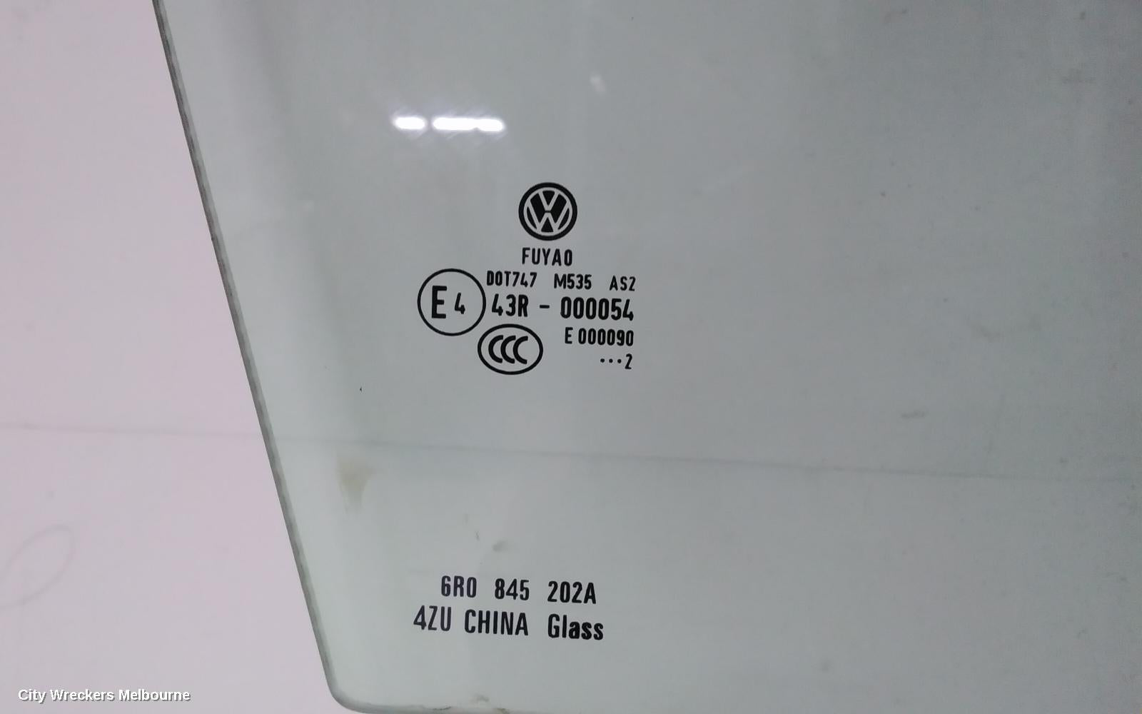 VOLKSWAGEN POLO RIGHT FRONT DOOR WINDOW, 6R, 5DR HATCH, 05/2010 - 05/2014 - Image 2