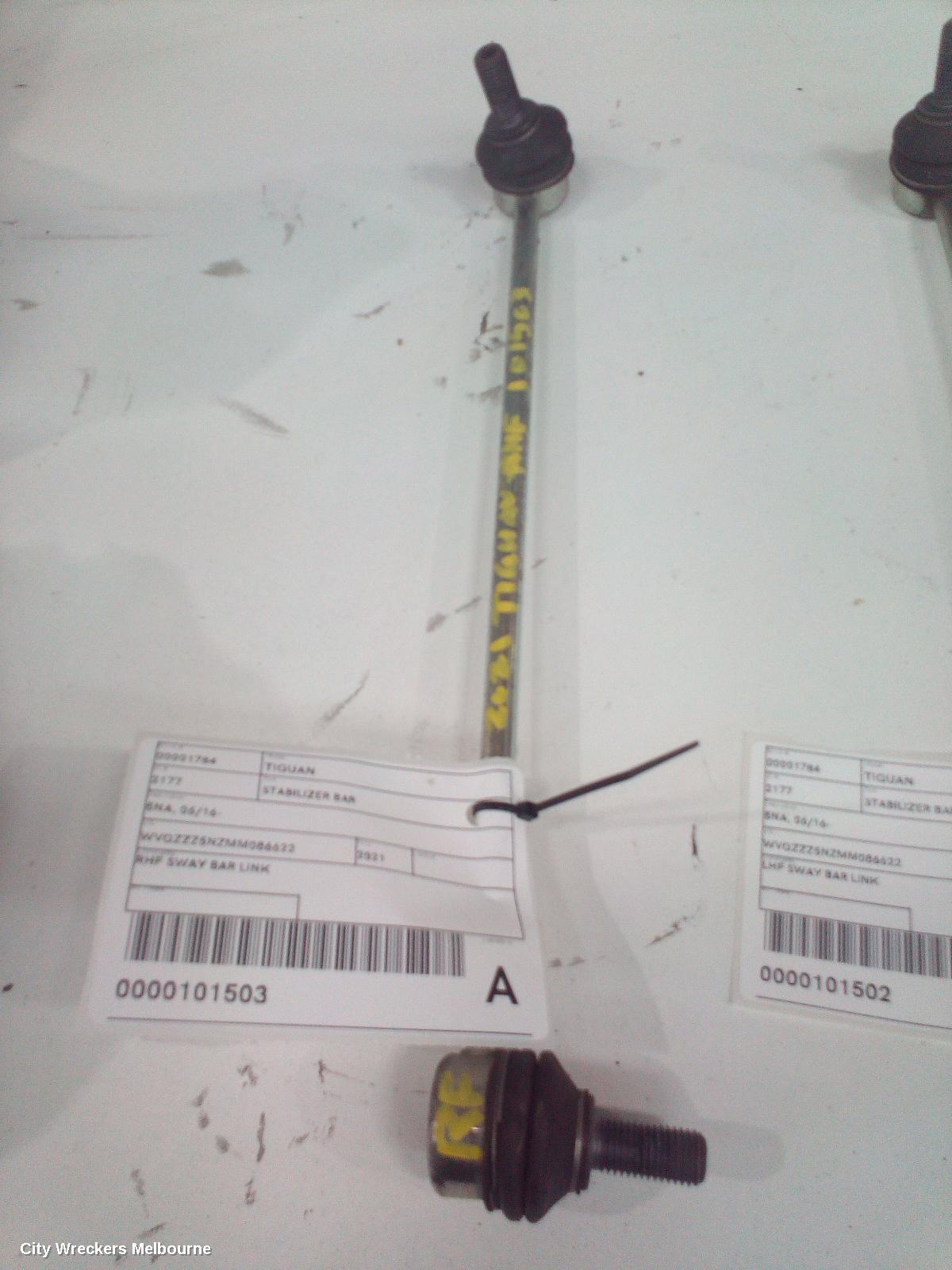 VOLKSWAGEN TIGUAN STABILISER BAR, 5NA, FRONT SWAY BAR LINK (RH SIDE), 06/2016 - 02/2024 - Image 1