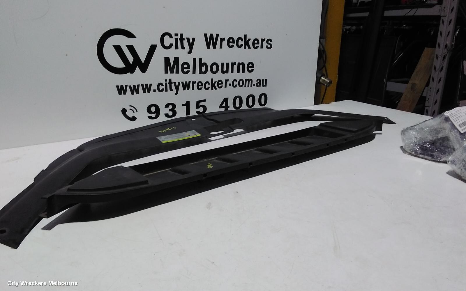 AUDI Q7, 4L, 09/2006 - 08/2015, TOP RADIATOR PLASTIC TRIM: 100419 - Image 1