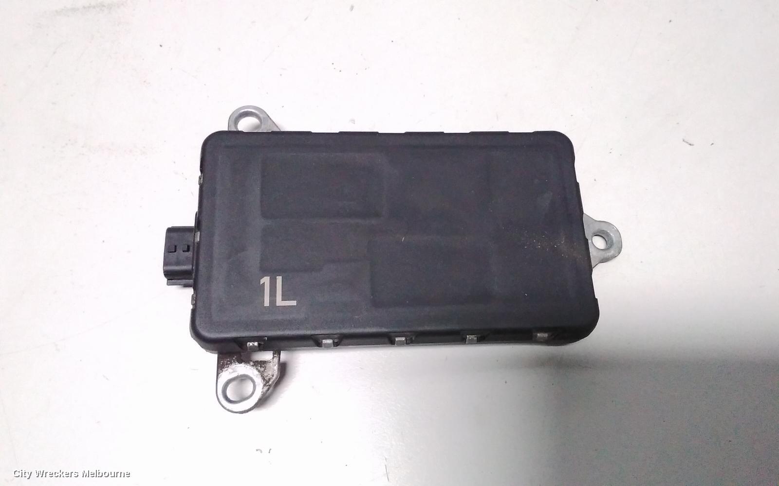 TOYOTA AURION, GSV50R 04/2012 - 08/2017, LHR BLIND SPOT MODUEL 88172-OW021: 71876 - Image 2