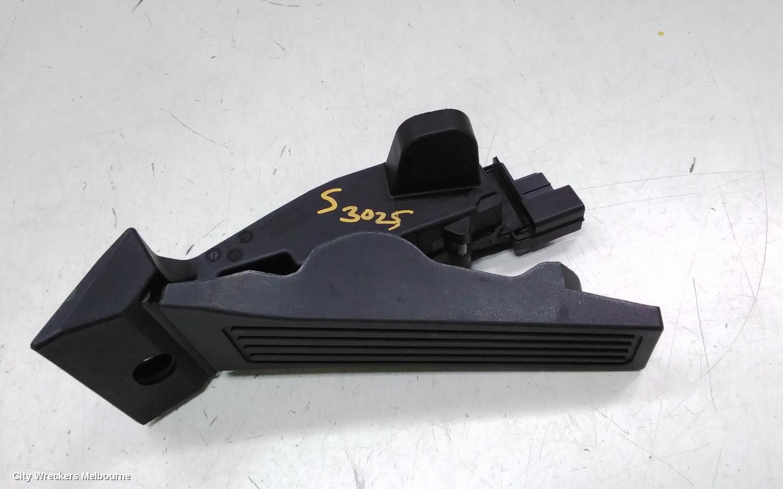 HYUNDAI SANTA FE PEDAL ASSEMBLY, MX5, 11/2023 ONWARDS - Image 3