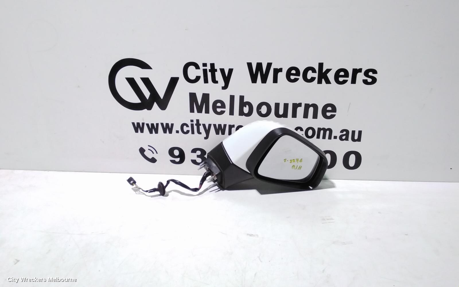 HOLDEN TRAX RIGHT DOOR MIRROR, TJ SERIES, NON INDICATOR TYPE, 10/2016 - 12/2020 - Image 1