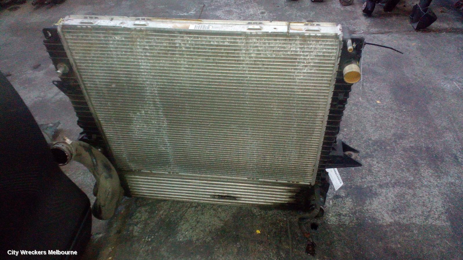LAND ROVER RANGEROVER SPORT RADIATOR, 2.7 V6, DIESEL, TURBO, L320, FROM VIN 8A122818-, 08/2005 - 08/2009 - Image 1