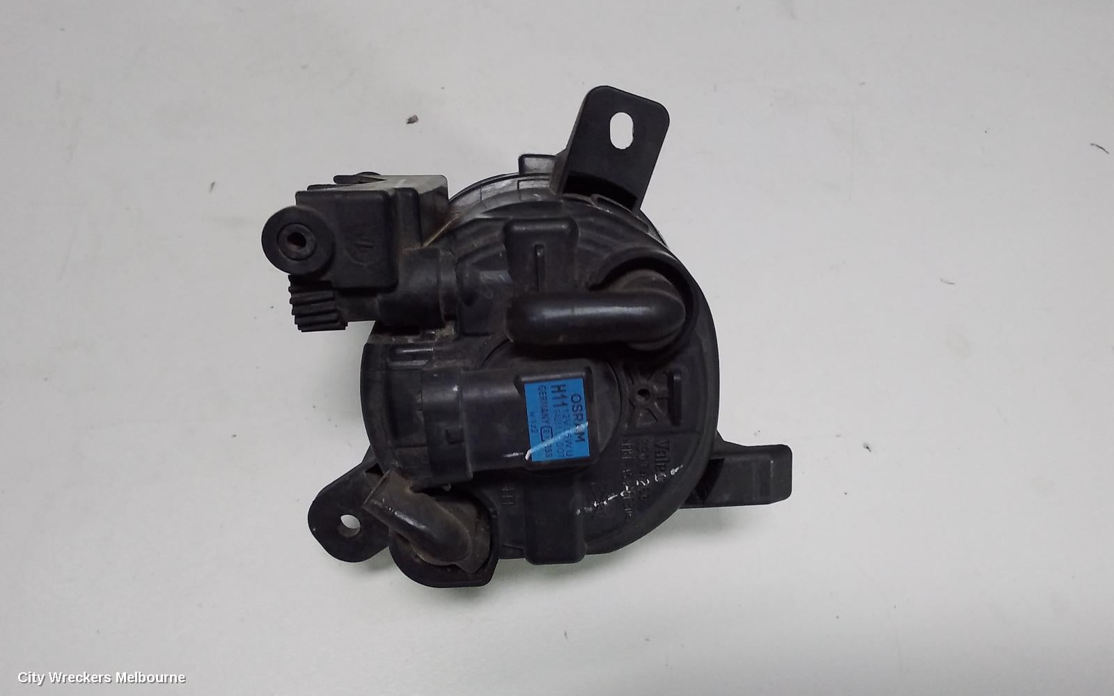 AUDI A5 RIGHT INDICATOR/FOG/SIDE, BUMPER FOGLAMP, 8T, A5/S5, RECTANGLE TYPE, NON S-LINE, 10/2011 - 11/2016 - Image 3