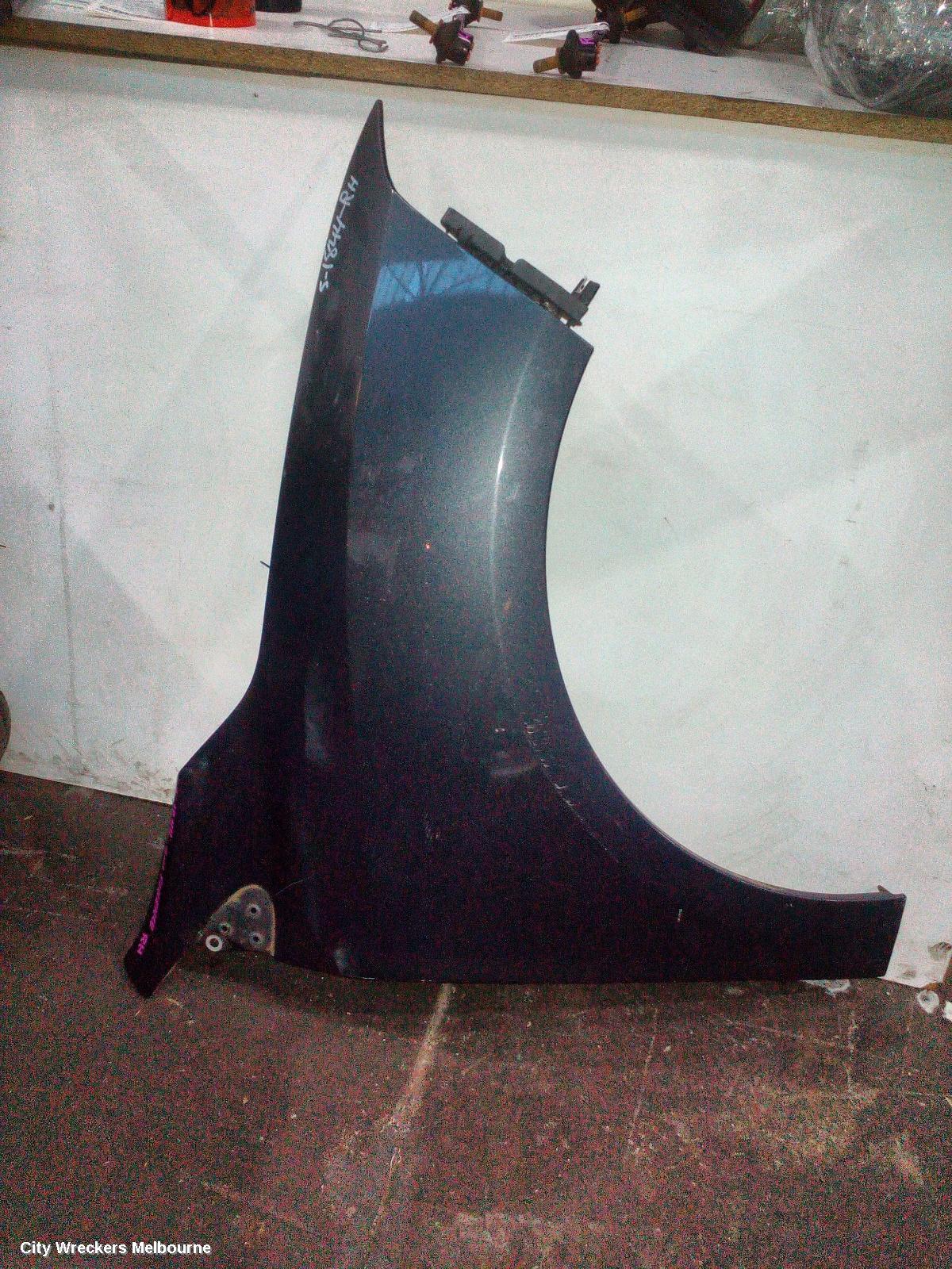 RENAULT FLUENCE RIGHT GUARD, X38, 09/2010 - 01/2016 - Image 1