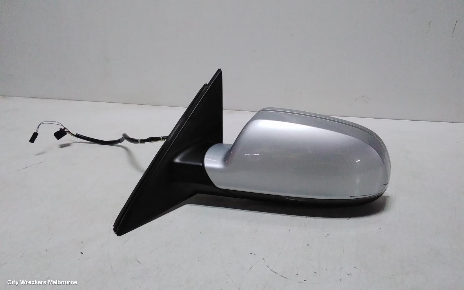 AUDI A4 LEFT DOOR MIRROR, B8 8K, A4, MANUAL FOLD, NO LANE CHANGE ASSIST TYPE, 1 PLUG (6 WIRE), 02/2008 - 05/2009 - Image 2