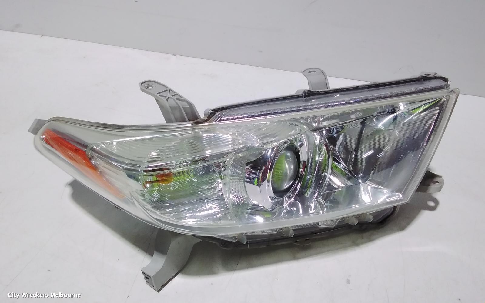 TOYOTA KLUGER RIGHT HEADLAMP, GSU40-GSU45, 10/2010 - 02/2014 - Image 2