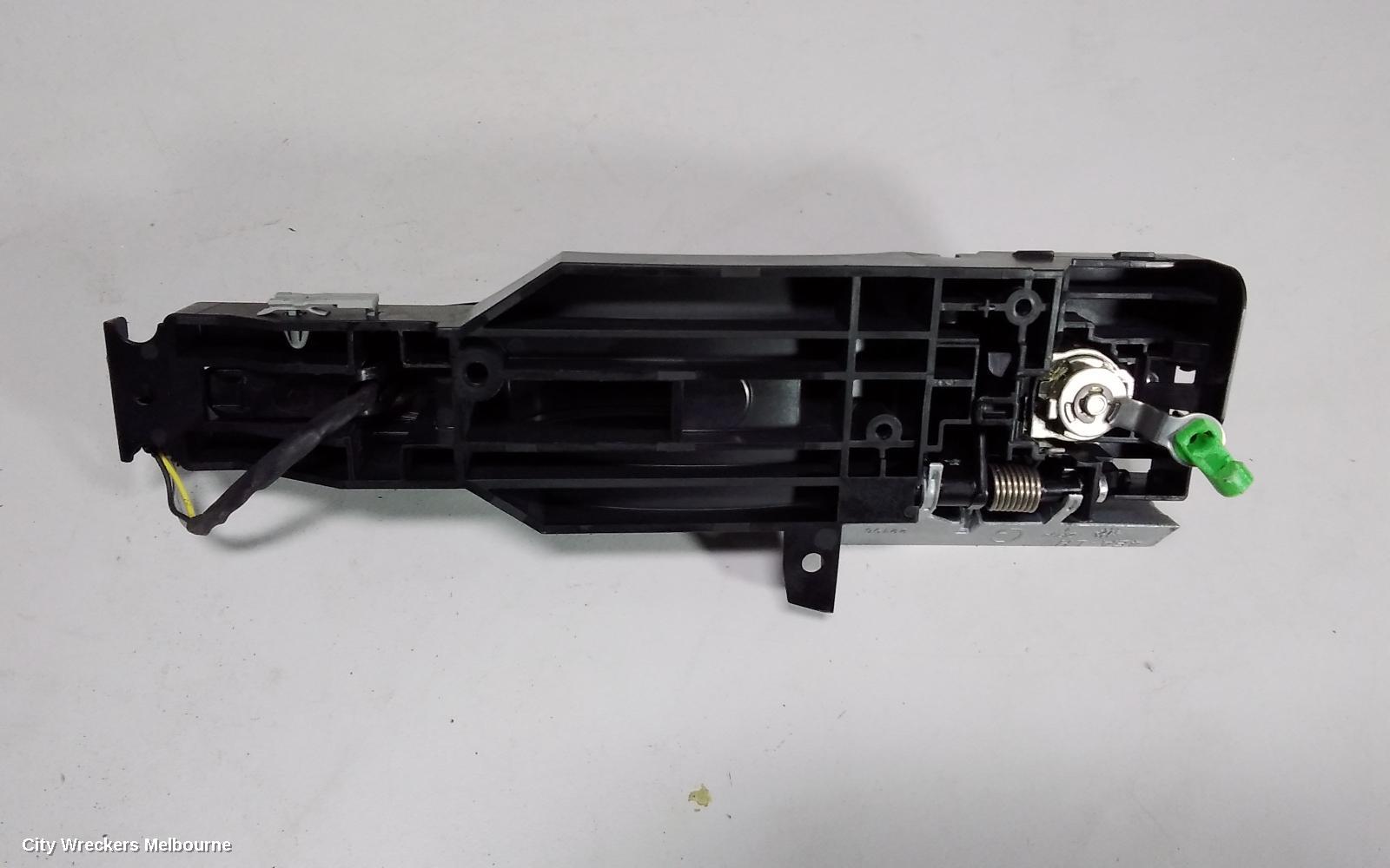 NISSAN QASHQAI DOOR HANDLE, RH FRONT, OUTER, J11, 06/2014 - 07/2021 - Image 2
