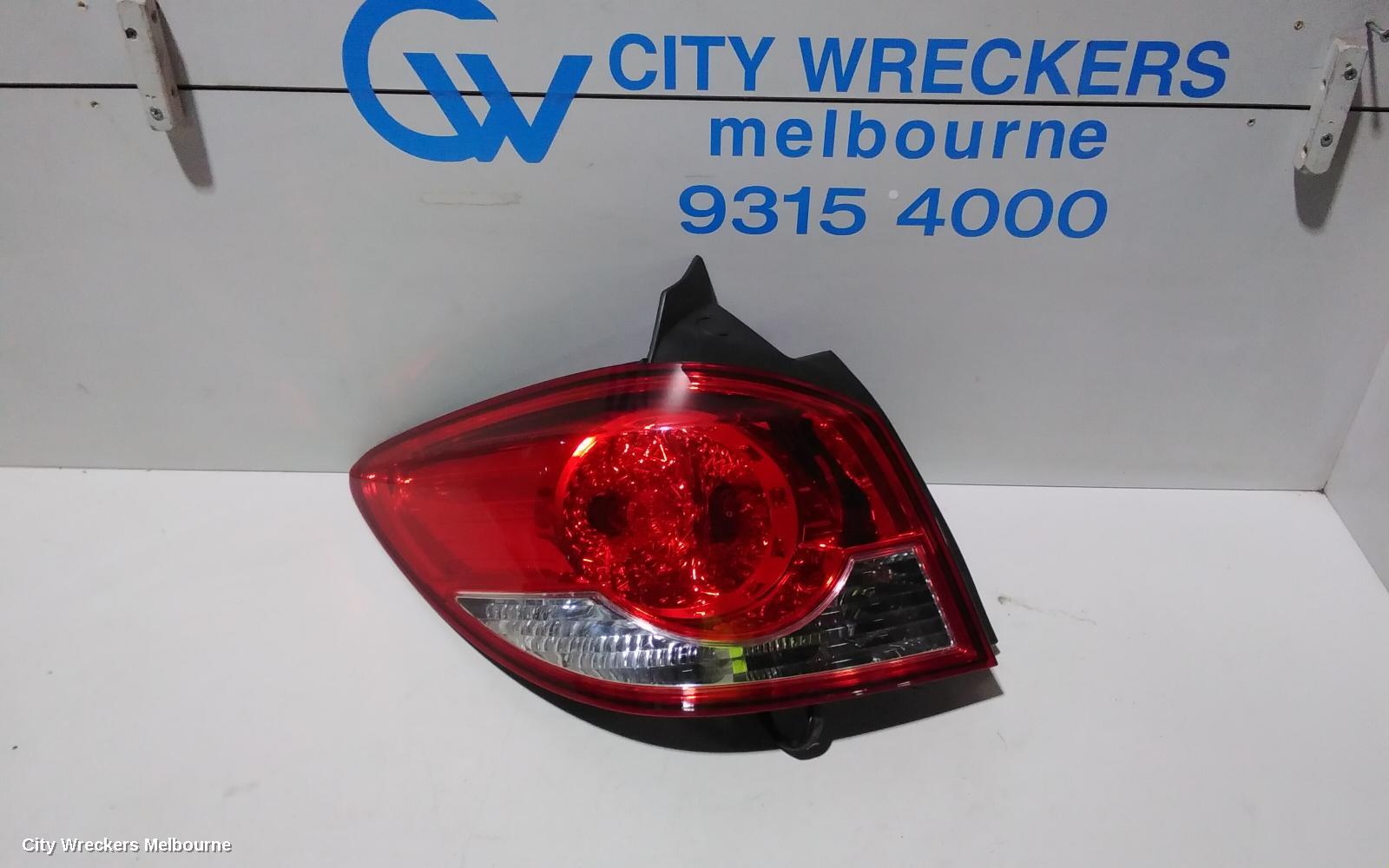 HOLDEN CRUZE LEFT TAILLIGHT, JH, HATCH, IN BODY, 03/2011 - 01/2017 - Image 2