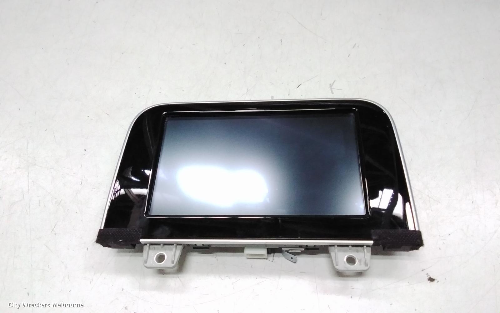 KIA STINGER RADIO/CD/DVD/SAT/TV, DISPLAY UNIT, 8IN TOUCHSCREEN, CK, 06/2017 - 12/2020 - Image 3