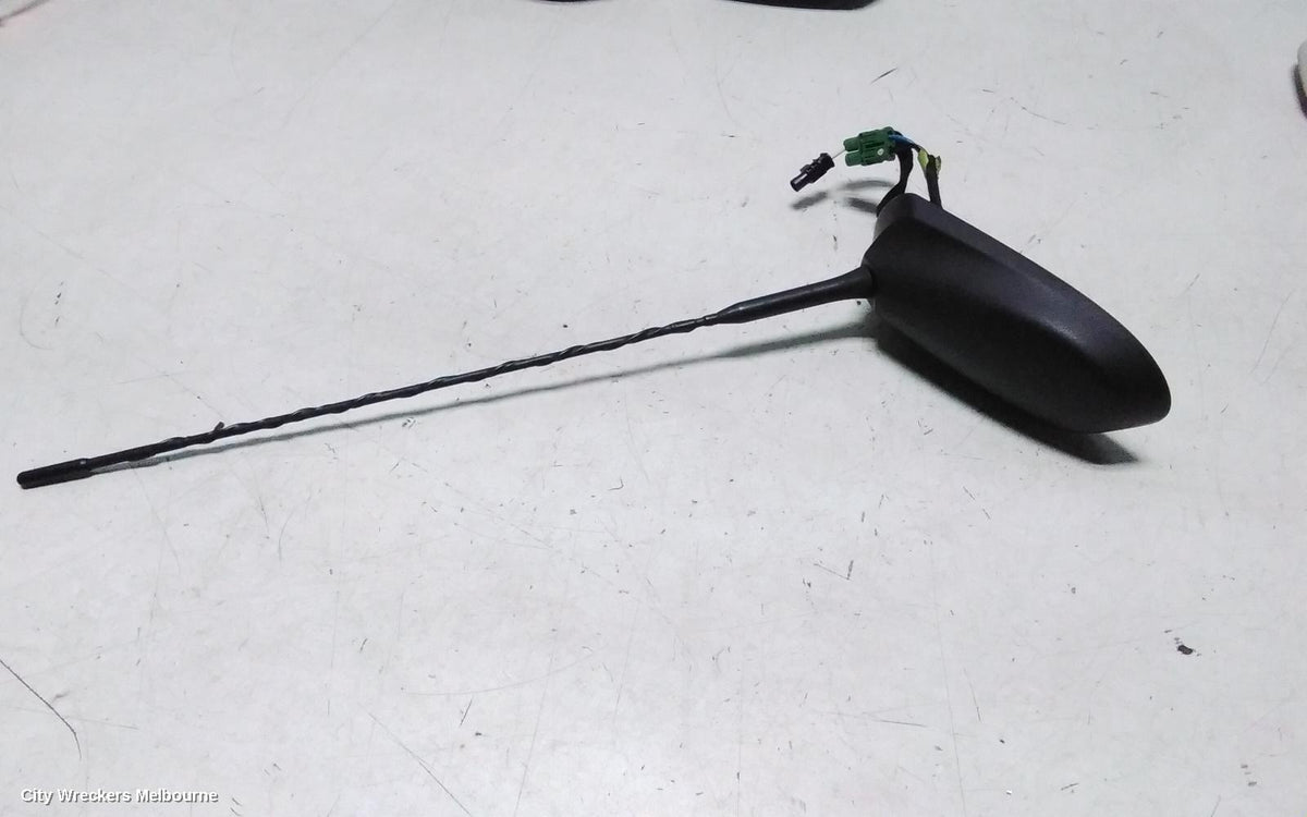 HOLDEN ASTRA ANTENNA, BK-BL, 09/2016 - 12/2020 - Image 3
