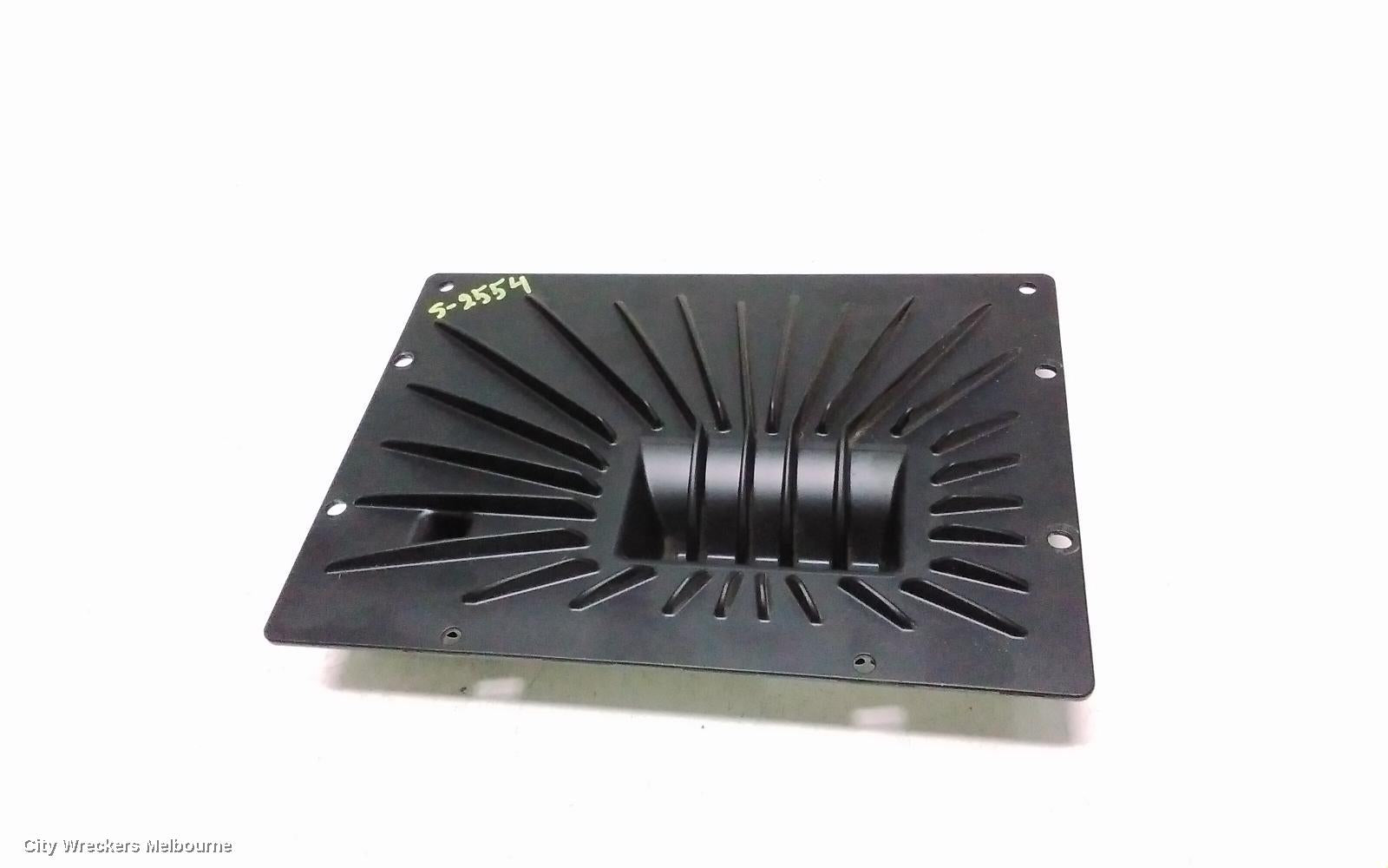LAND ROVER FREELANDER RADIO/CD/DVD/SAT/TV, AMPLIFIER, HILINE SOUND, 600W, LF2, 06/2007 - 12/2014 - Image 1