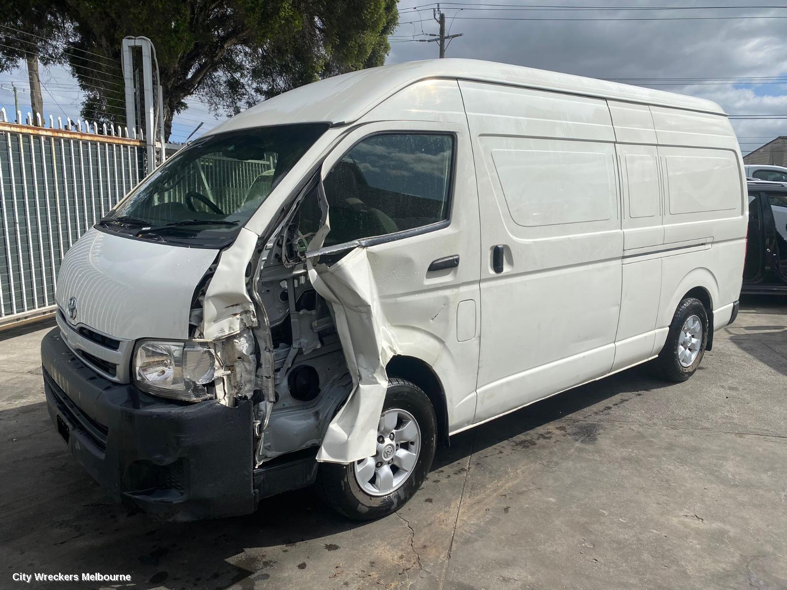 TOYOTA HIACE FRONT SEAT, LH BUCKET, SLWB, TRH/KDH, 03/2005 - 01/2014 - Image 2
