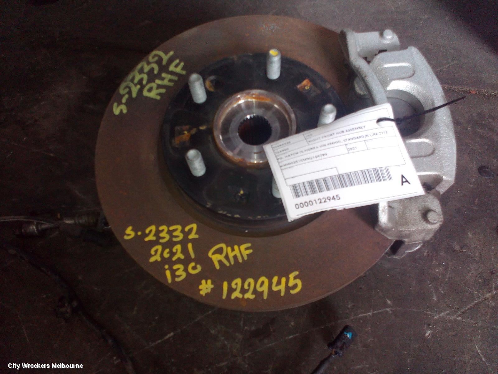 HYUNDAI I30 RIGHT FRONT HUB ASSEMBLY, PD, HATCH (S.KOREA VIN KMHH), STANDARD/N LINE TYPE, 03/2021 - 10/2023 - Image 1