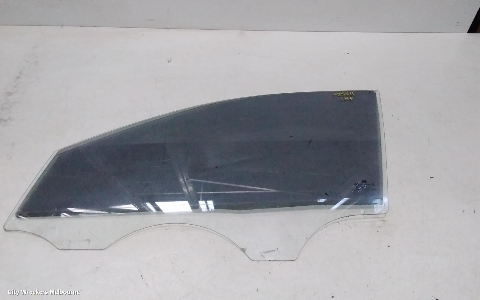 HYUNDAI I30 LEFT FRONT DOOR WINDOW, FD, HATCH, 09/2007 - 04/2012 - Image 1