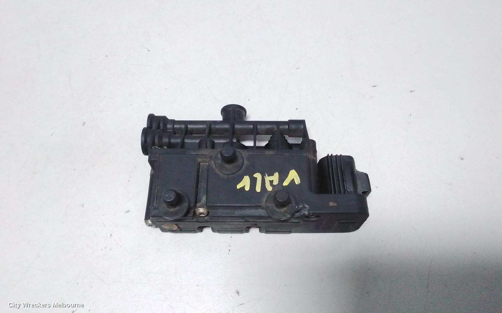 LAND ROVER RANGEROVER SPORT AIR RIDE COMPRESSOR, L320, AIR RIDE COMPRESSOR, AMK BRAND, 08/2005 - 12/2009 - Image 3