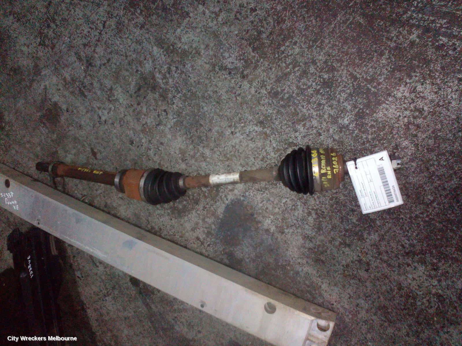 RENAULT MEGANE RIGHT DRIVESHAFT, AUTO, PETROL, 2.0, M4RK, X32/X95, 09/2010 - 05/2016 - Image 1