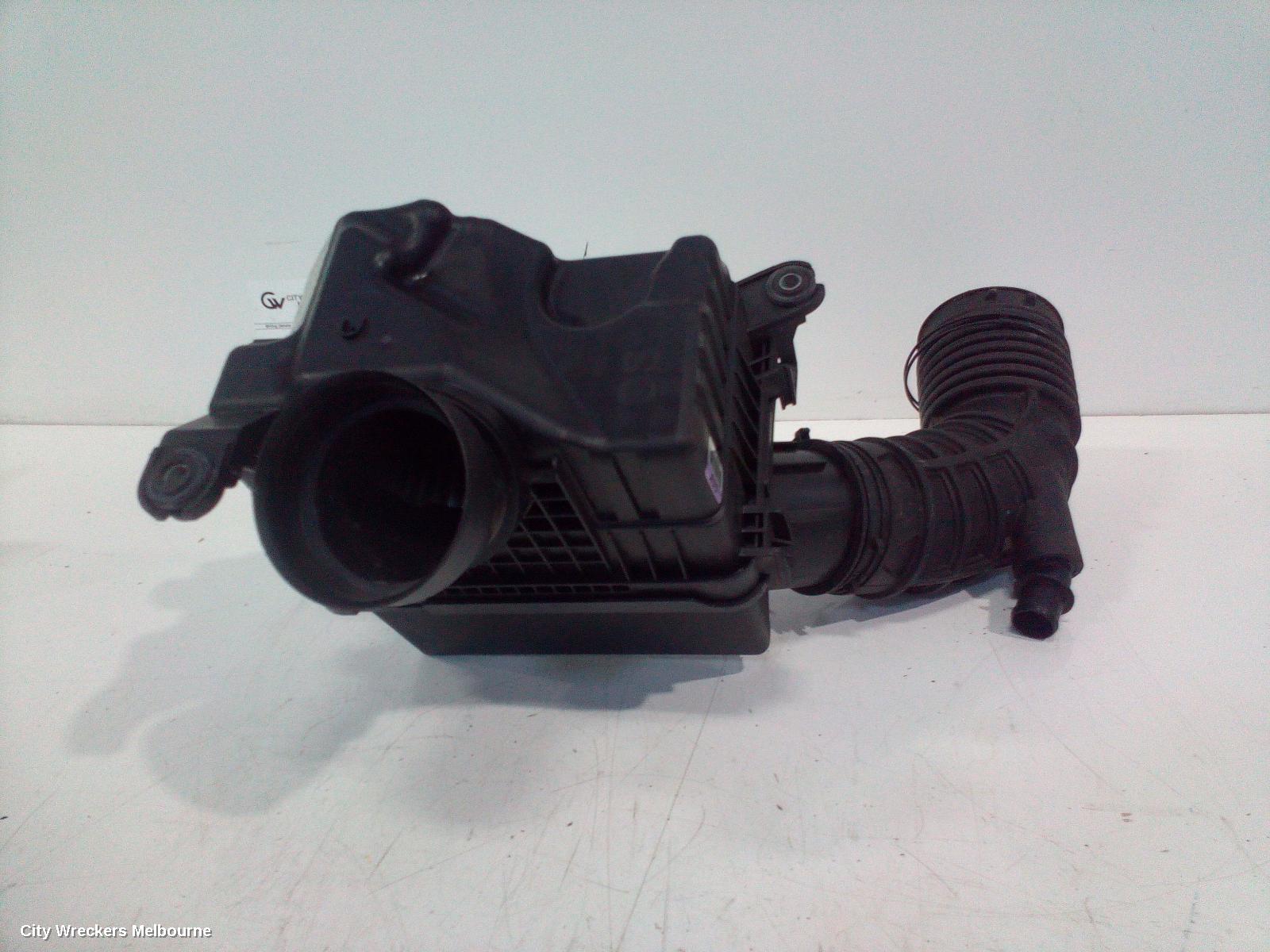 HYUNDAI KONA AIR CLEANER/BOX, AIR CLEANER, OS, 1.6, PETROL, 09/2017 ONWARDS - Image 3