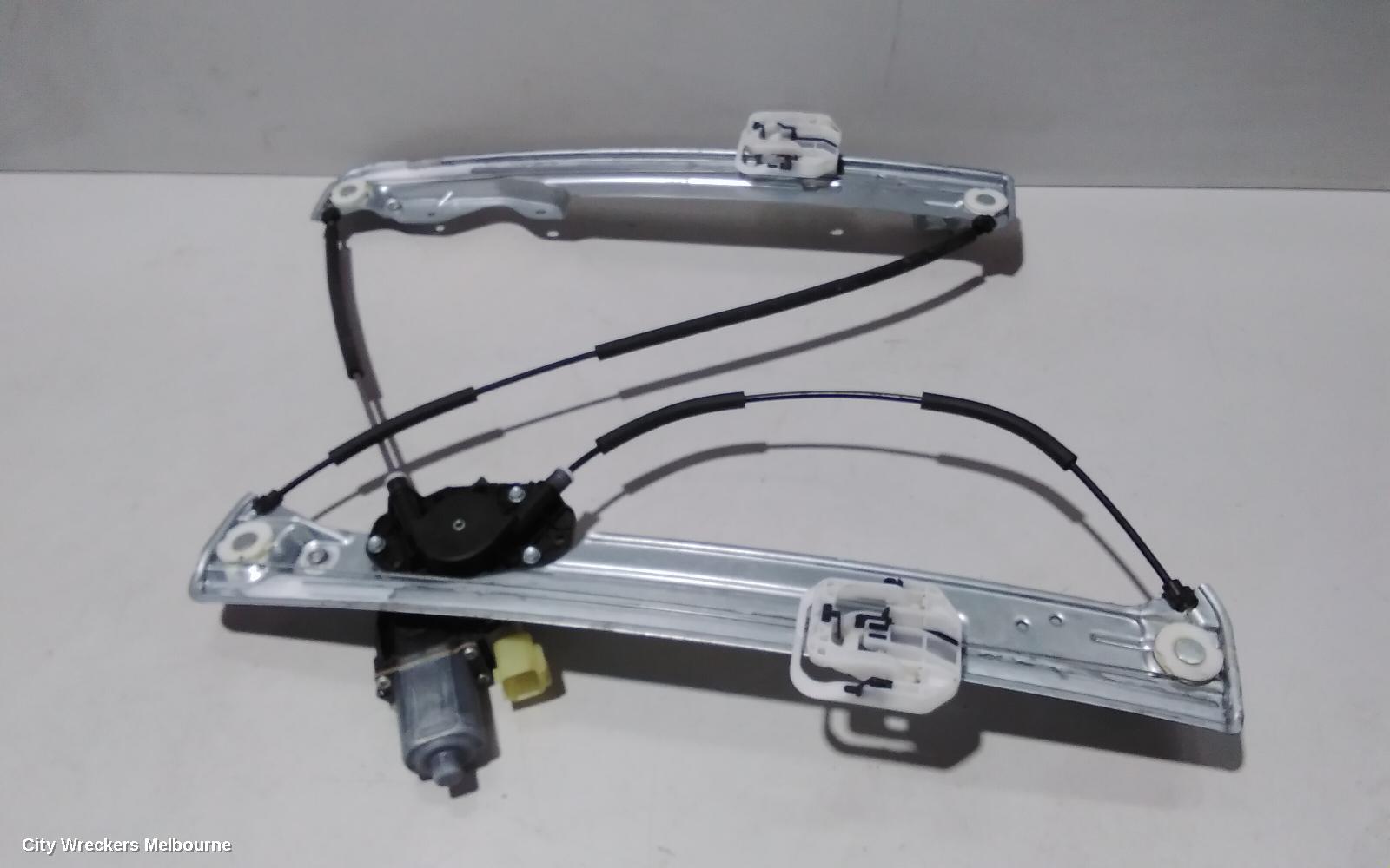 FORD KUGA LEFT FRONT WINDOW REG/MOTOR, TF, 11/2012 - 09/2016 - Image 3