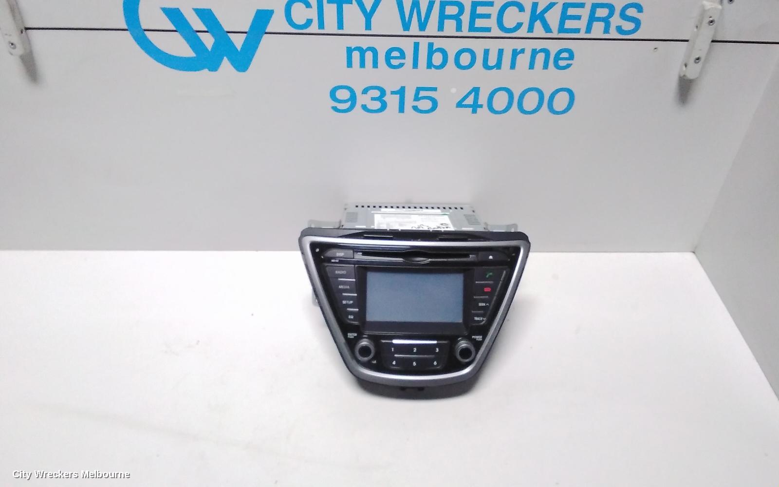 HYUNDAI ELANTRA RADIO/CD/DVD/SAT/TV, LARGE COLOUR DISPLAY SCREEN, DUAL KNOB TYPE, MD, 10/2013 - 11/2015 - Image 1