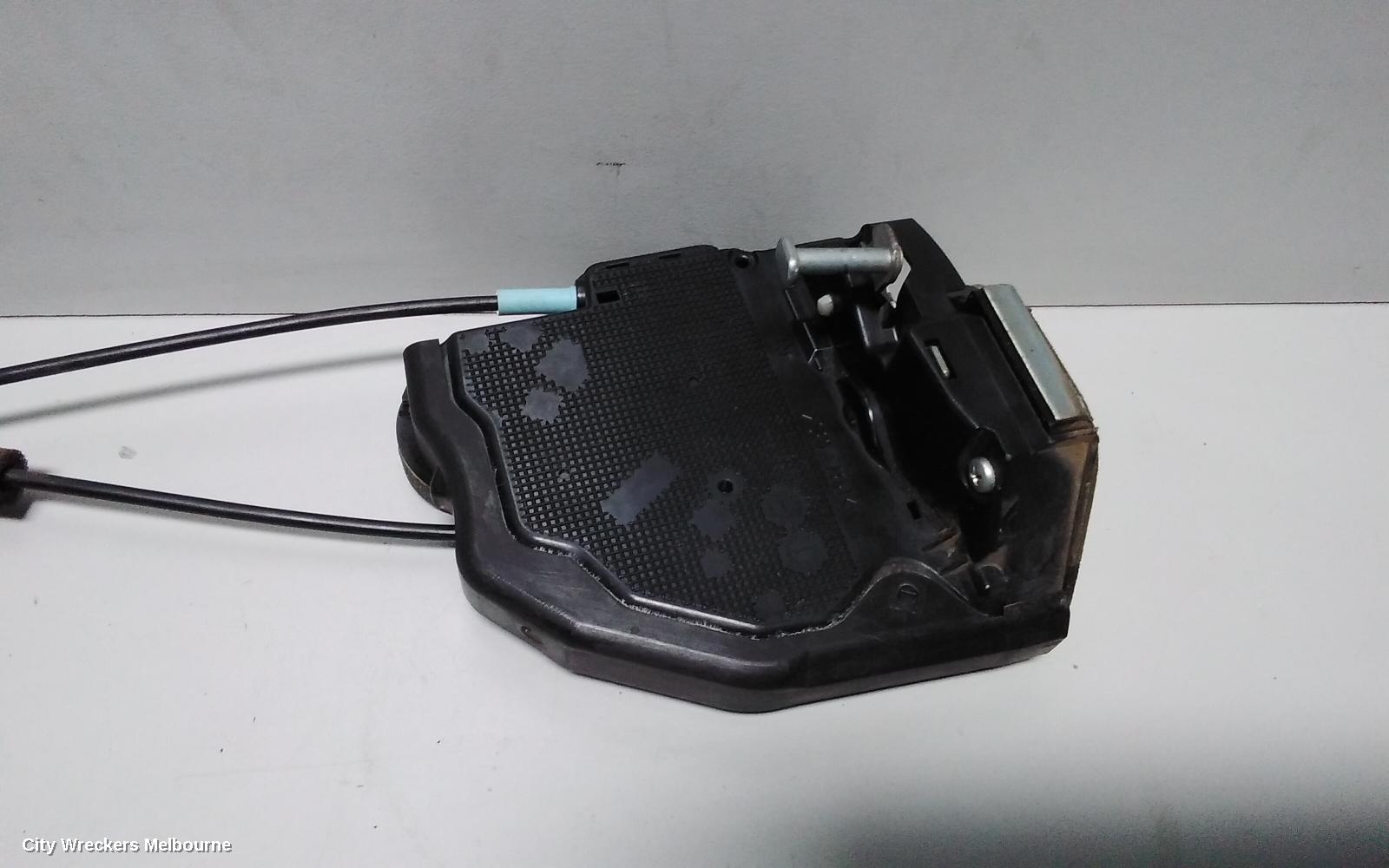 TOYOTA KLUGER DOOR/BOOT/GATE LOCK, RIGHT REAR DOOR LOCK, GSU40-GSU45, 05/2007 - 06/2010 - Image 2